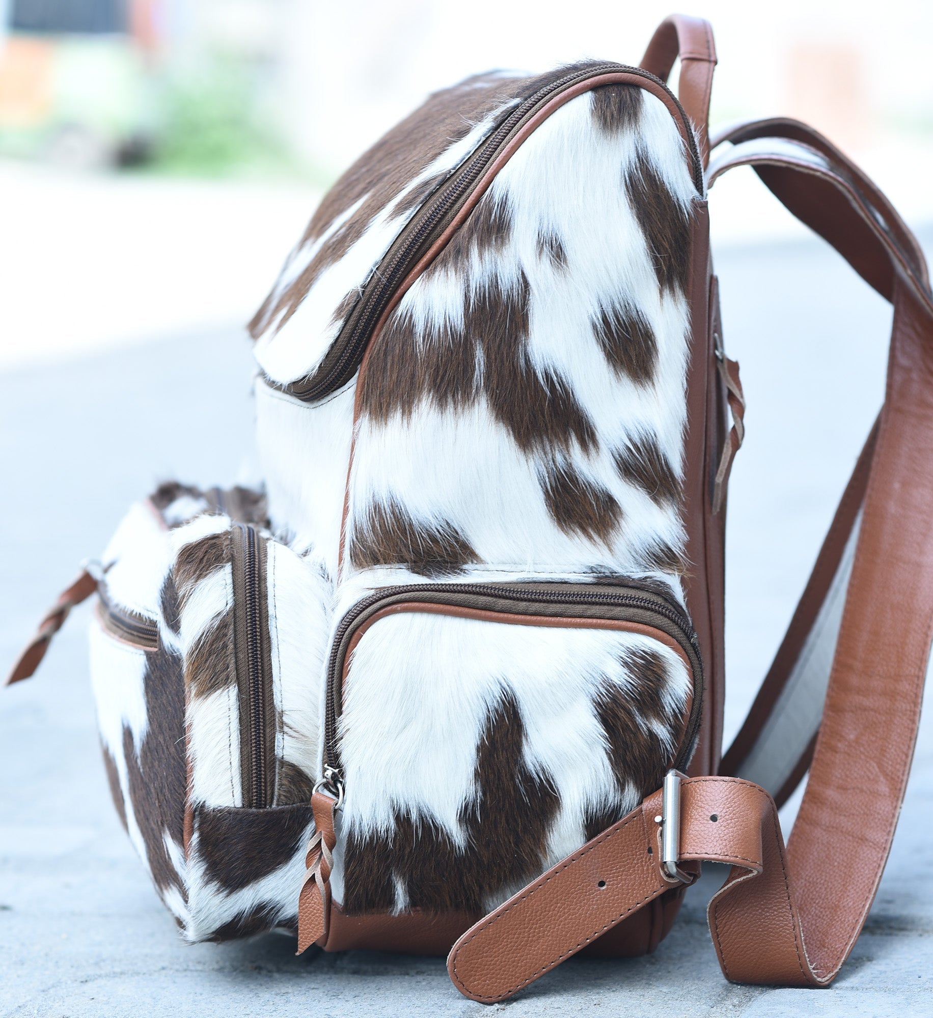 Classic Cowhide Leather Backpack – Durable & Versatile