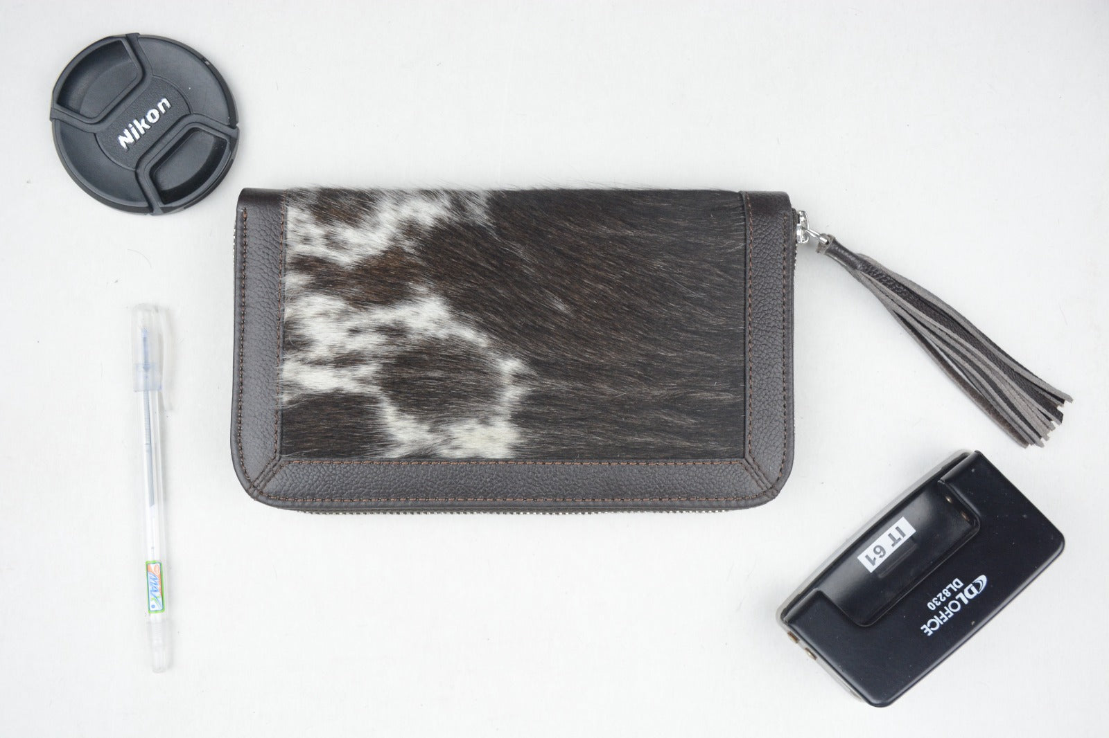 LAXURA sMALL- Rug Slim Wallet