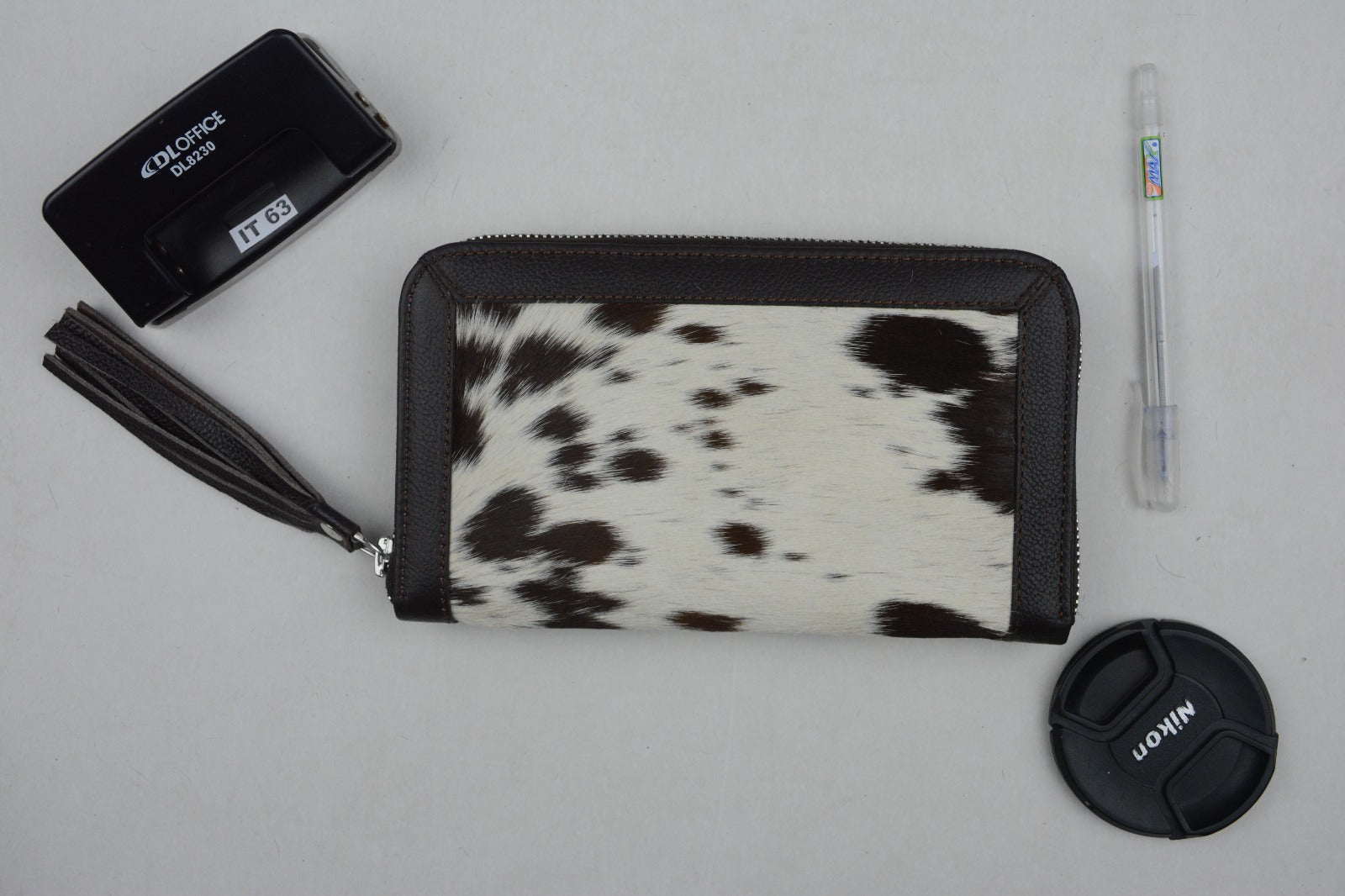 Leather bifold cowhide wallet