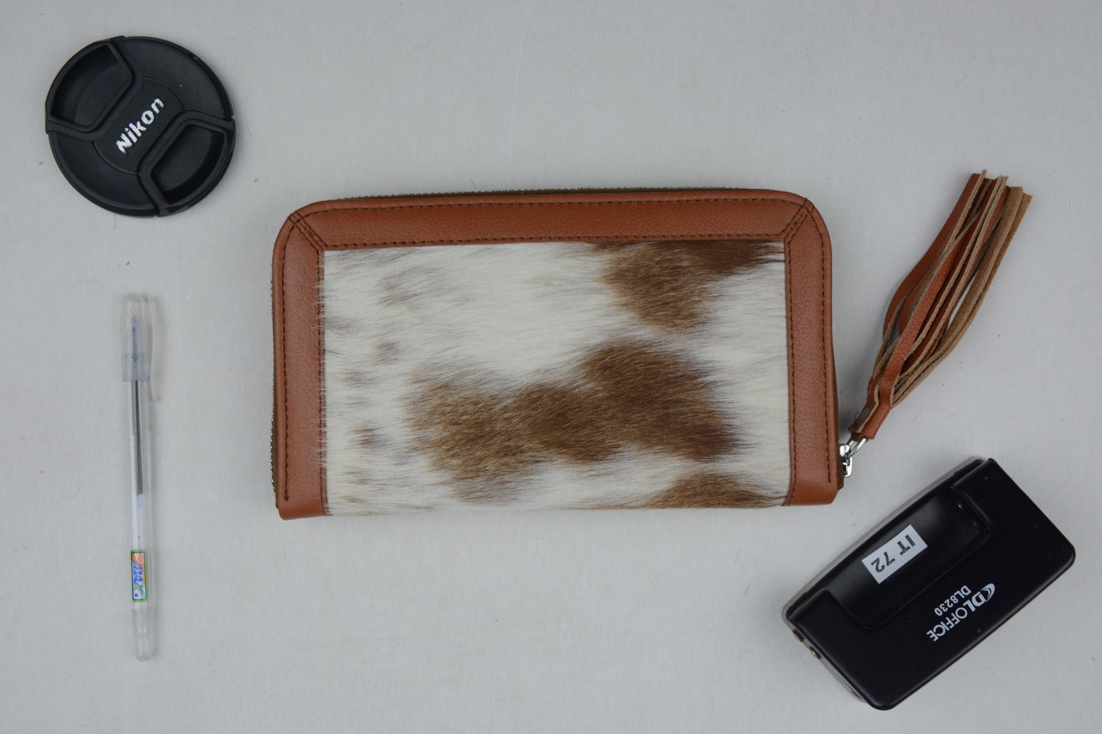 Premium Cowhide Leather Wallet - Bifold