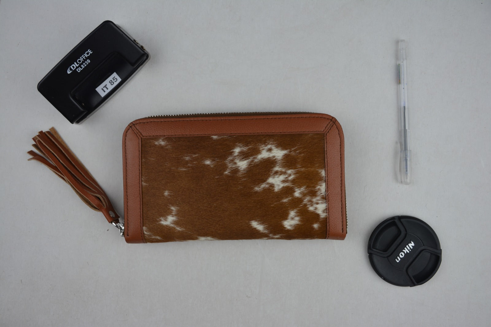 LAXURA sMALL- Genuine Leather Cowhide Ladies wallet/Clutch