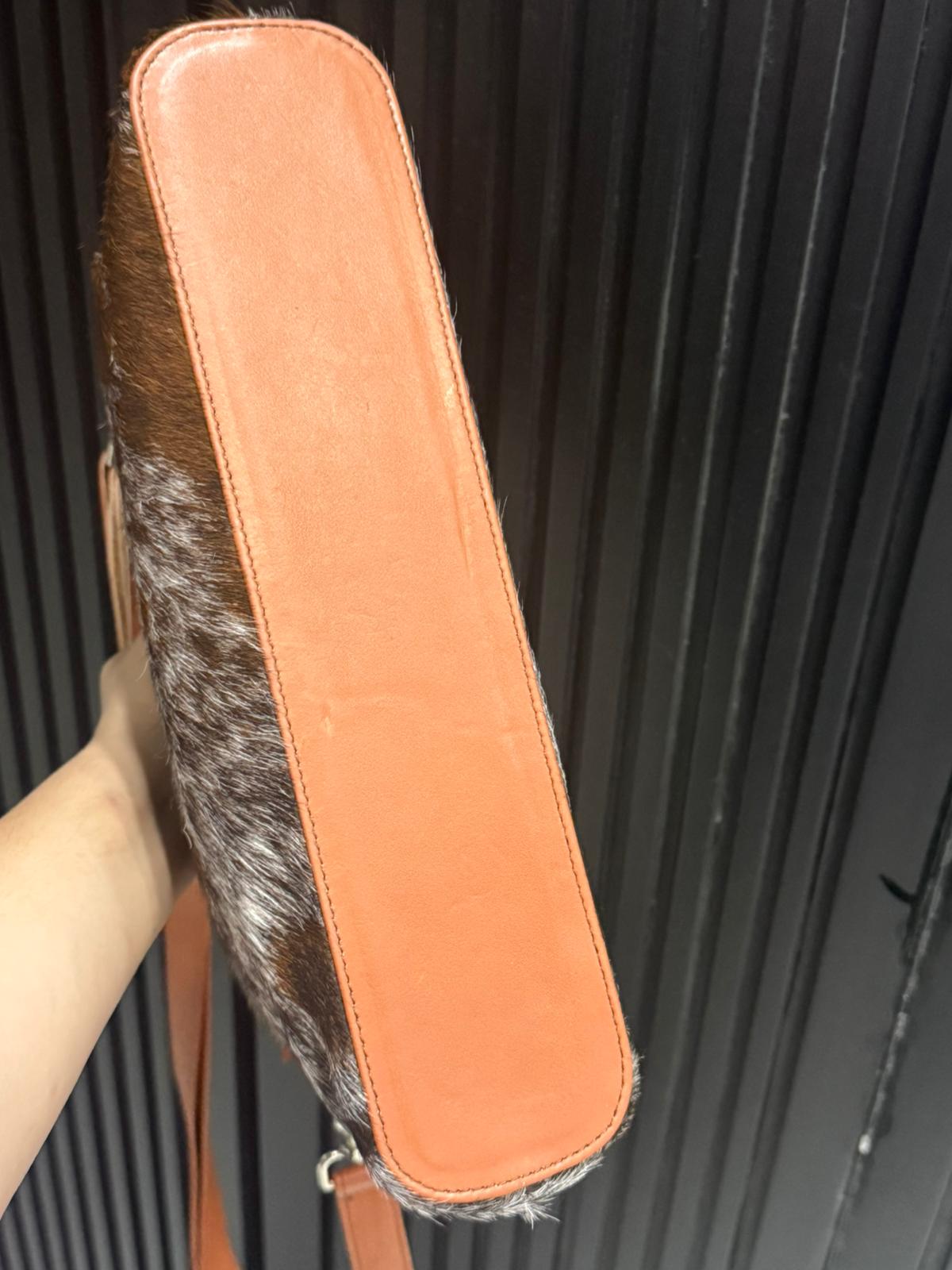 Cowhide Crossbody – Handcrafted Shoulder Bag