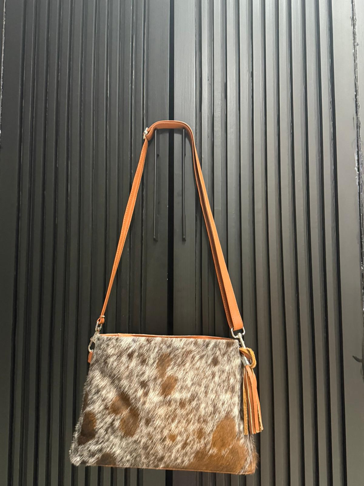 Cowhide Crossbody – Handcrafted Shoulder Bag