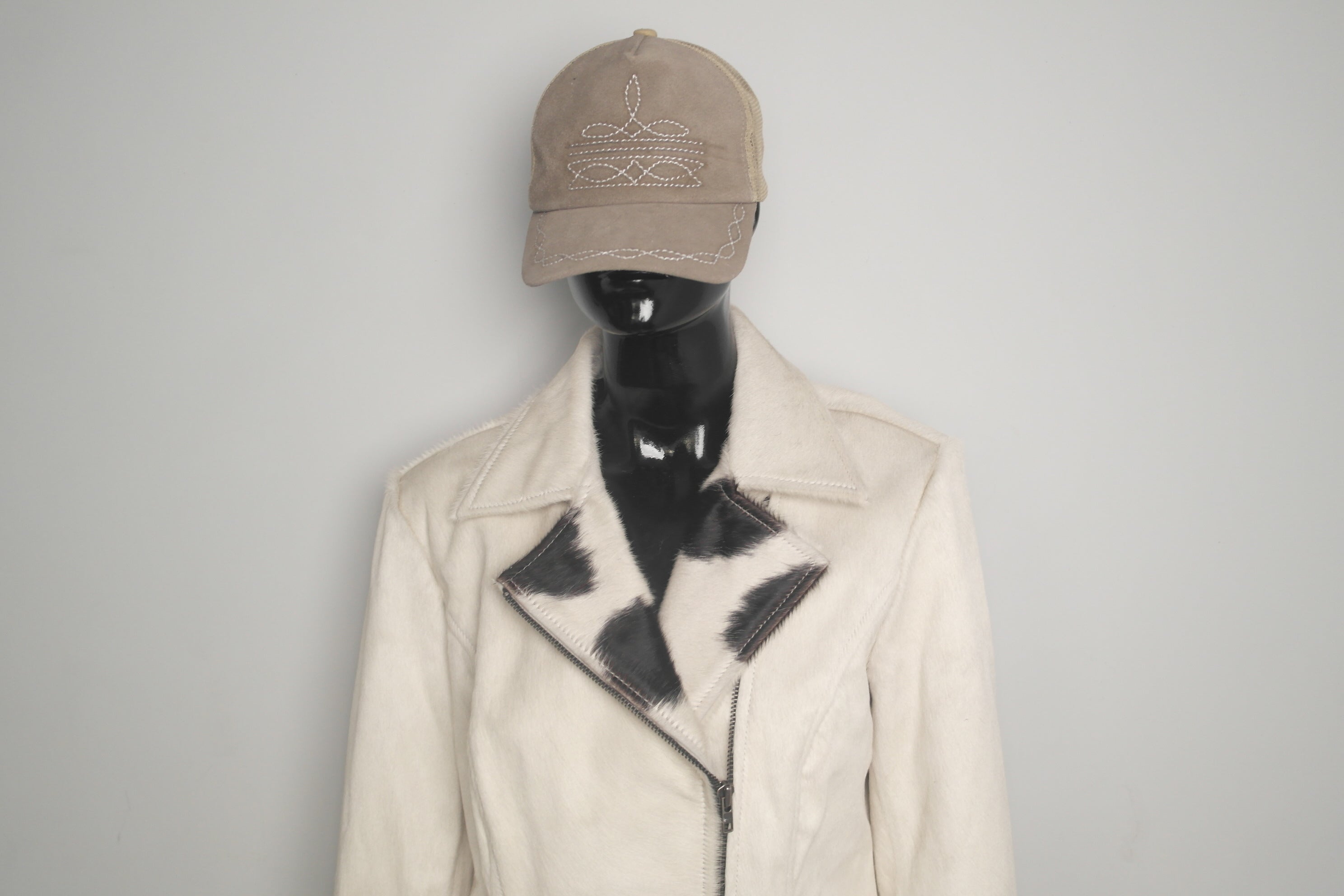 Sophisticated Women’s Cowhide Leather Jacket