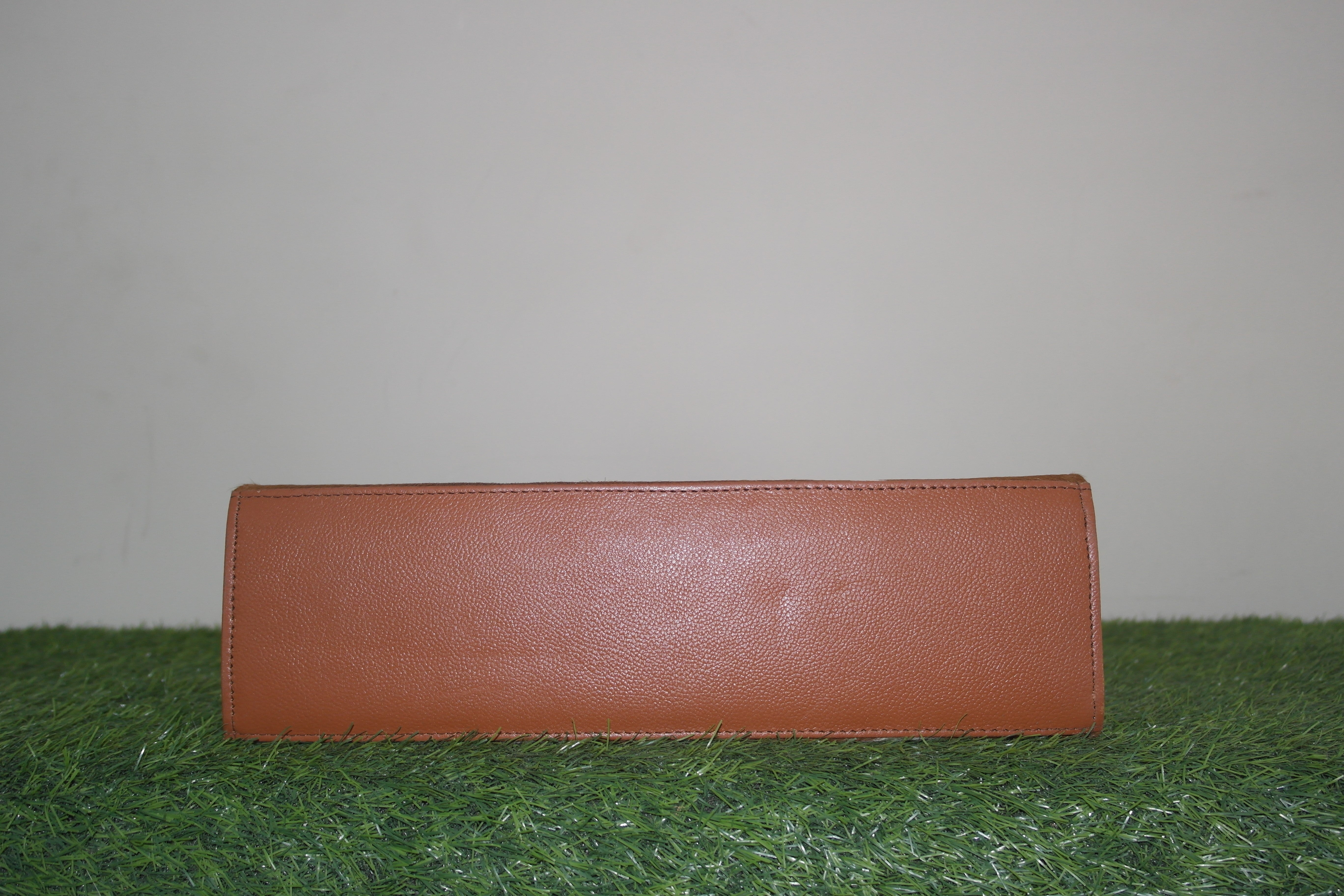 Cowhide Laptop Briefcase Hand Bag travel documents bags Cowhide Hand Bags, Baby Weekender Hand Bag, Ladies Hand Bags, Leather Bags