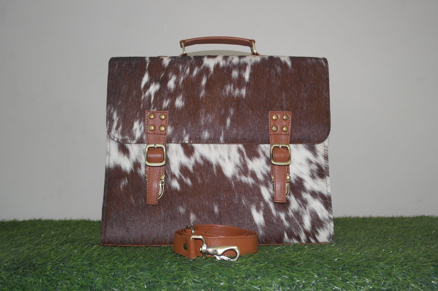 Cowhide Laptop Briefcase Hand Bag travel documents bags Cowhide Hand Bags, Baby Weekender Hand Bag, Ladies Hand Bags, Leather Bags