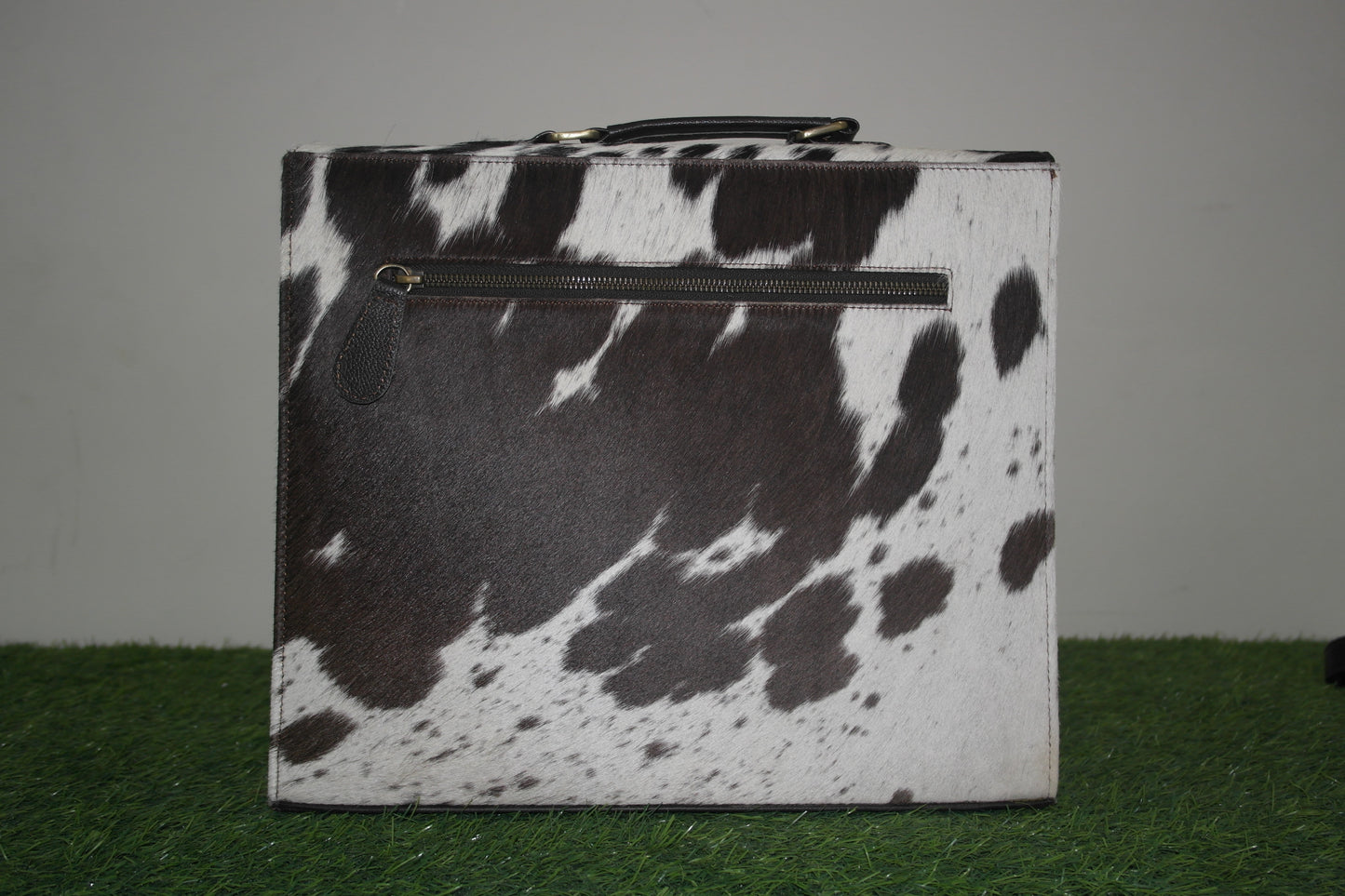 Cowhide Laptop Briefcase Hand Bag travel documents bags Cowhide Hand Bags, Baby Weekender Hand Bag, Ladies Hand Bags, Leather Bags