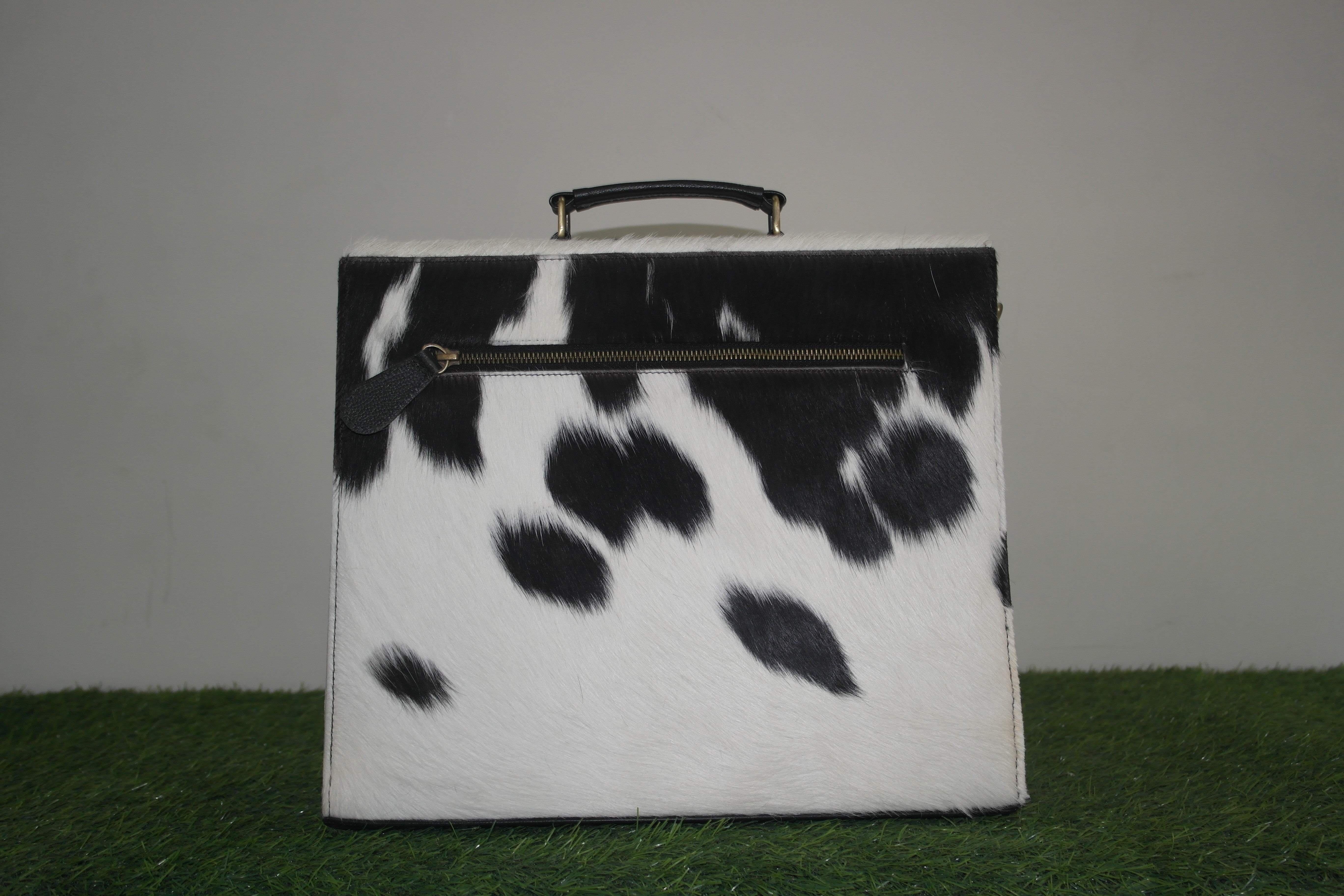 Cowhide Laptop Briefcase Hand Bag travel documents bags Cowhide Hand Bags, Baby Weekender Hand Bag, Ladies Hand Bags, Leather Bags