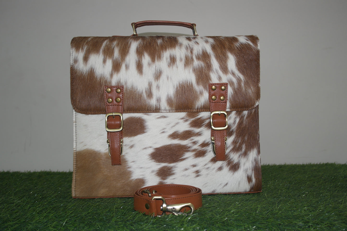 Cowhide Laptop Briefcase Hand Bag travel documents bags Cowhide Hand Bags, Baby Weekender Hand Bag, Ladies Hand Bags, Leather Bags