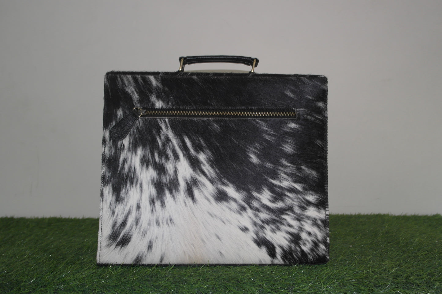 Cowhide Laptop Briefcase Hand Bag travel documents bags Cowhide Hand Bags, Baby Weekender Hand Bag, Ladies Hand Bags, Leather Bags