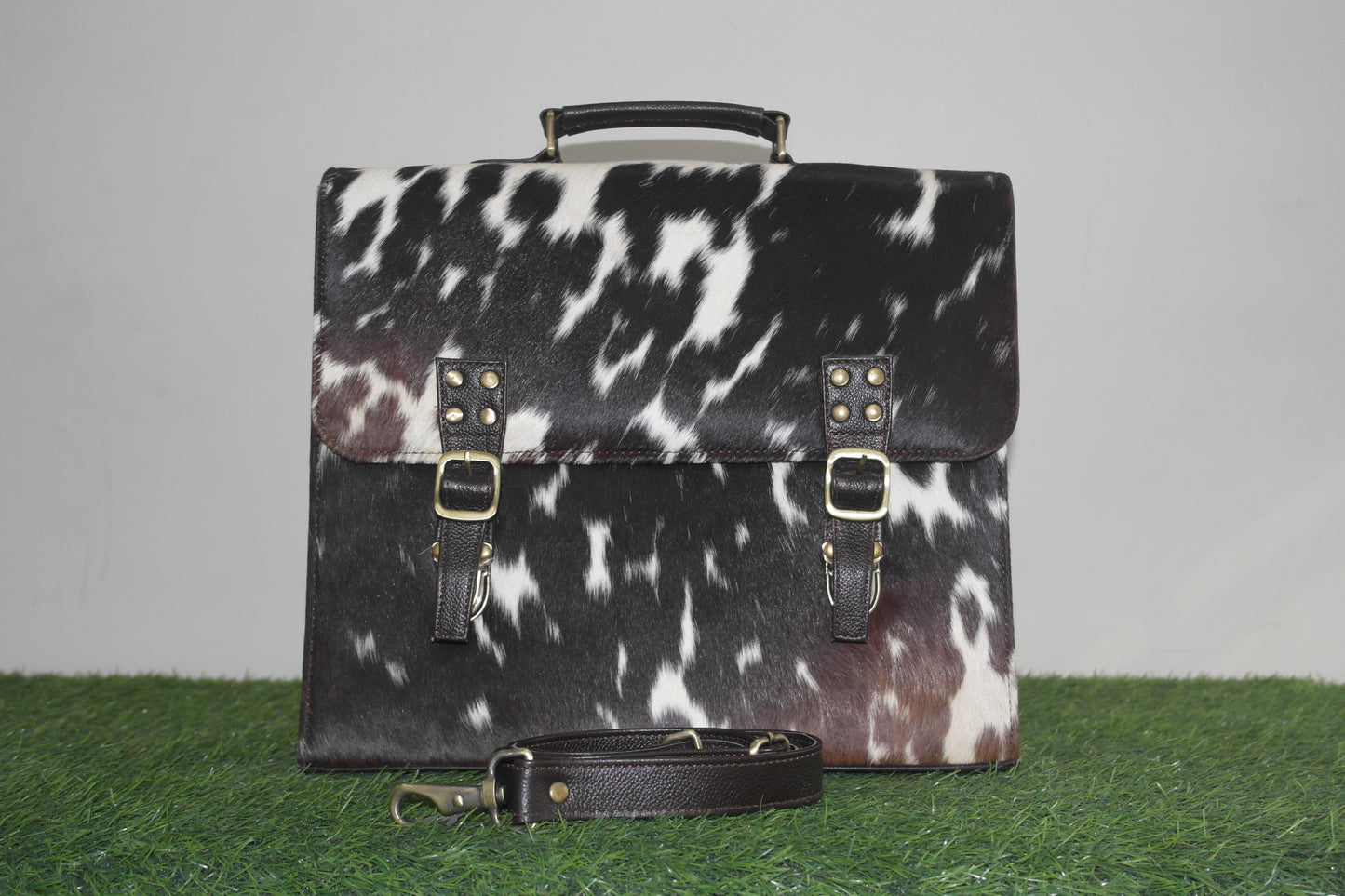 Cowhide Laptop Briefcase Hand Bag travel documents bags Cowhide Hand Bags, Baby Weekender Hand Bag, Ladies Hand Bags, Leather Bags