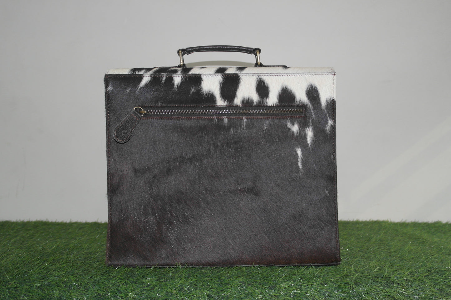 Cowhide Laptop Briefcase Hand Bag travel documents bags Cowhide Hand Bags, Baby Weekender Hand Bag, Ladies Hand Bags, Leather Bags