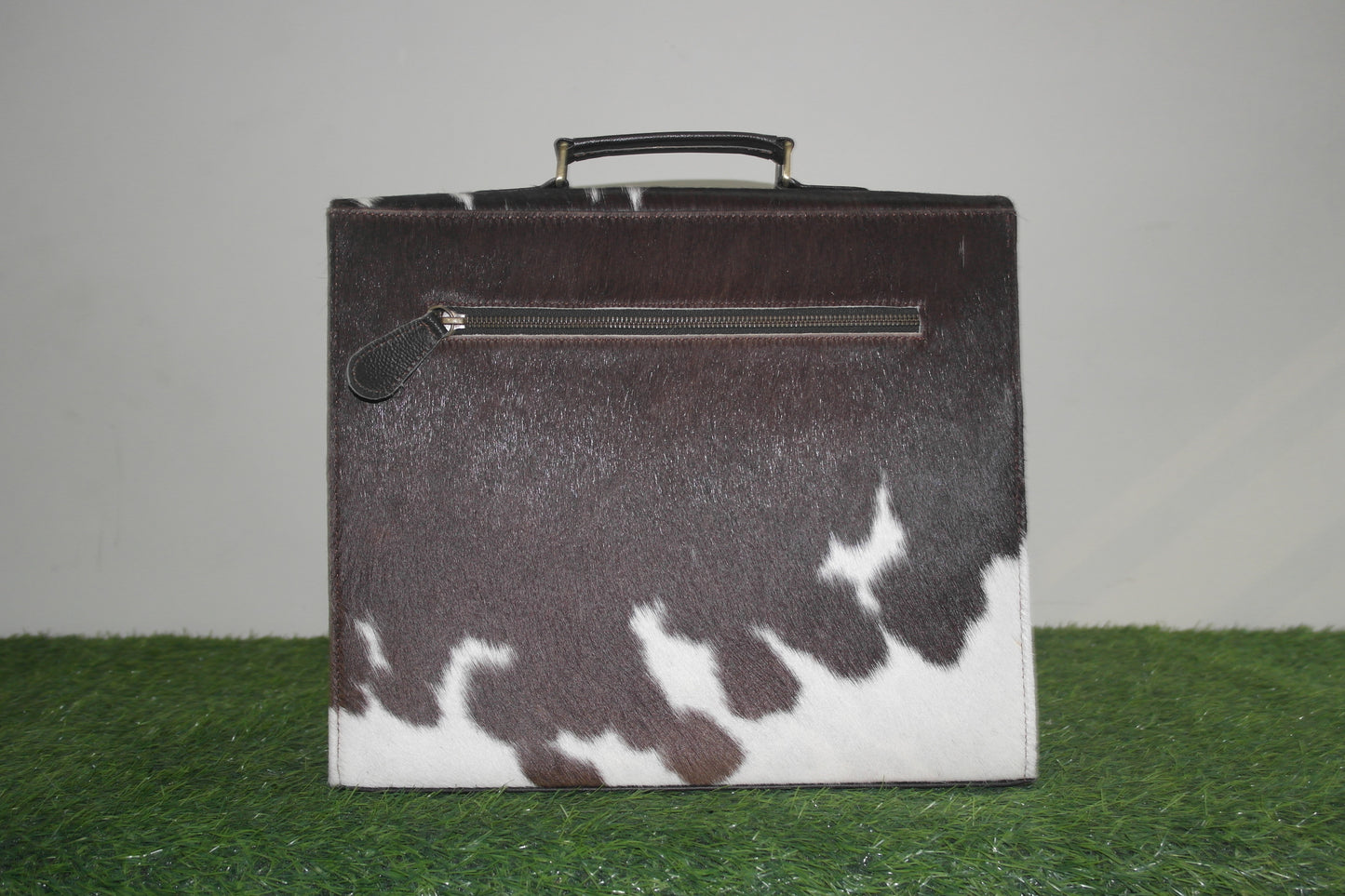 Cowhide Laptop Briefcase Hand Bag travel documents bags Cowhide Hand Bags, Baby Weekender Hand Bag, Ladies Hand Bags, Leather Bags