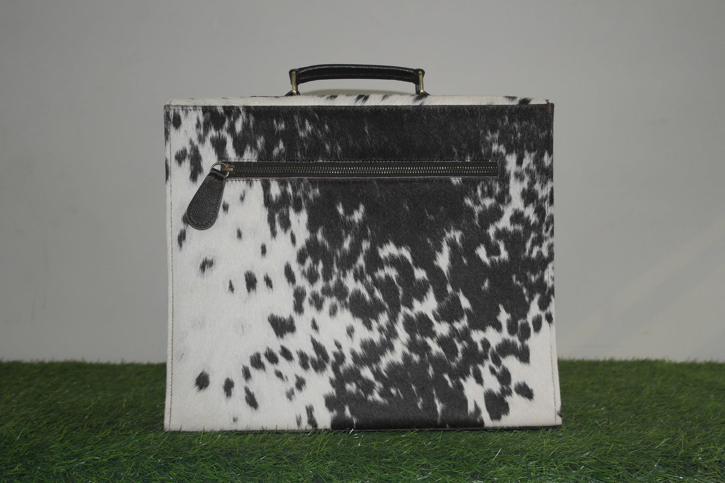 Cowhide Laptop Briefcase Hand Bag travel documents bags Cowhide Hand Bags, Baby Weekender Hand Bag, Ladies Hand Bags, Leather Bags