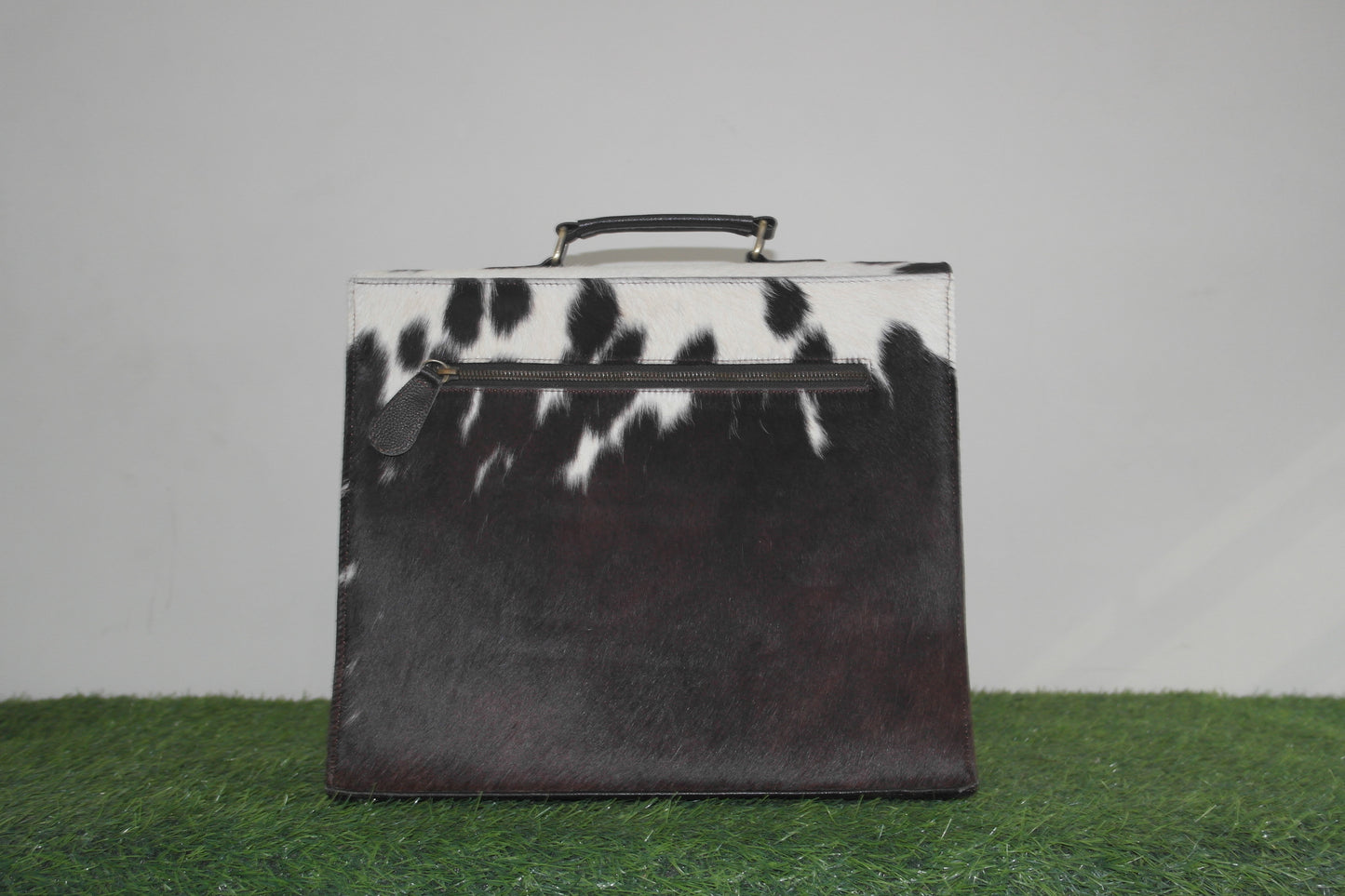 Cowhide Laptop Briefcase Hand Bag travel documents bags Cowhide Hand Bags, Baby Weekender Hand Bag, Ladies Hand Bags, Leather Bags