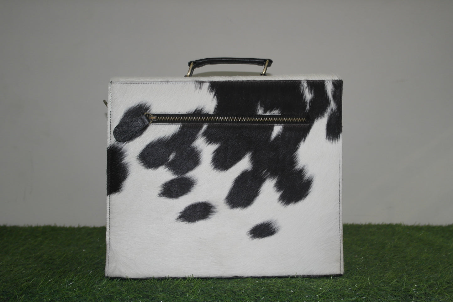 Cowhide Laptop Briefcase Hand Bag travel documents bags Cowhide Hand Bags, Baby Weekender Hand Bag, Ladies Hand Bags, Leather Bags