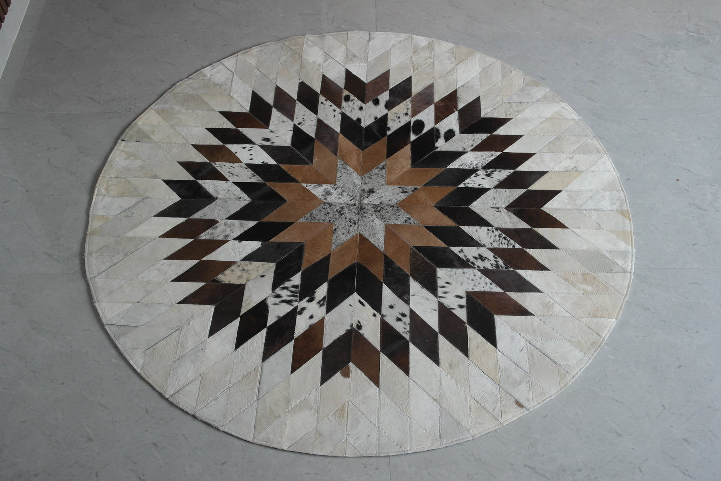 Round Cowhide Leather Patch Rug Designer Area rug for your living & drawing room animal skin real leather genuine rug