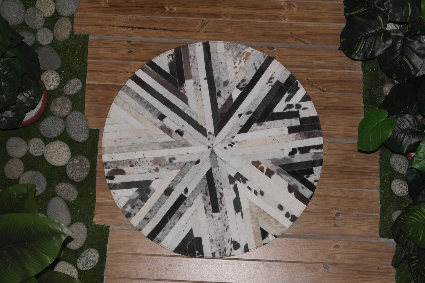 Round Cowhide Leather Patch Rug Designer Area rug for your living & drawing room animal skin real leather genuine rug