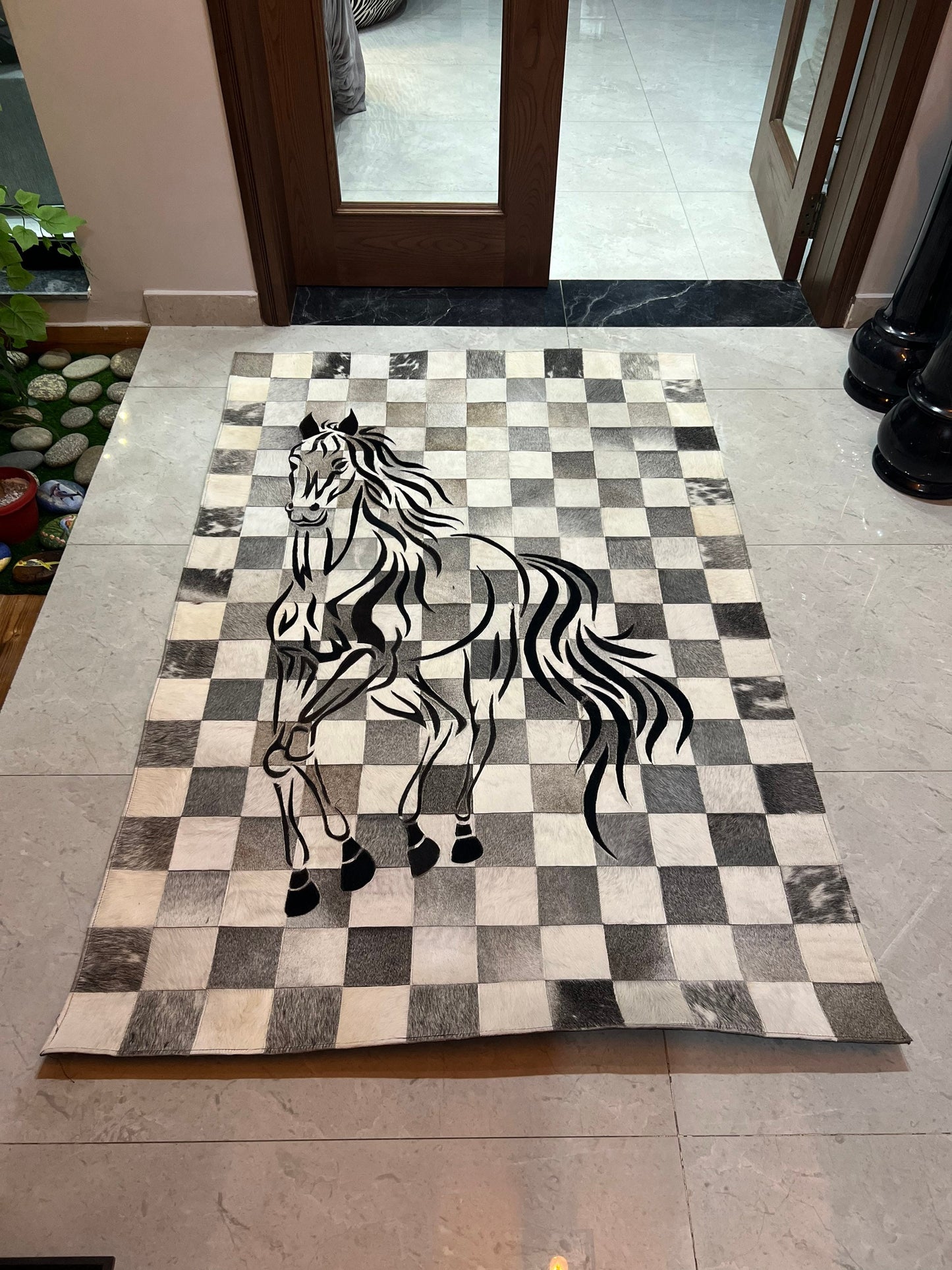 Rustic and Durable Cowhide Patch Rugs with Horse beautifully stitched 6x4=24 Sq feet COWHIDE animal skin area rug