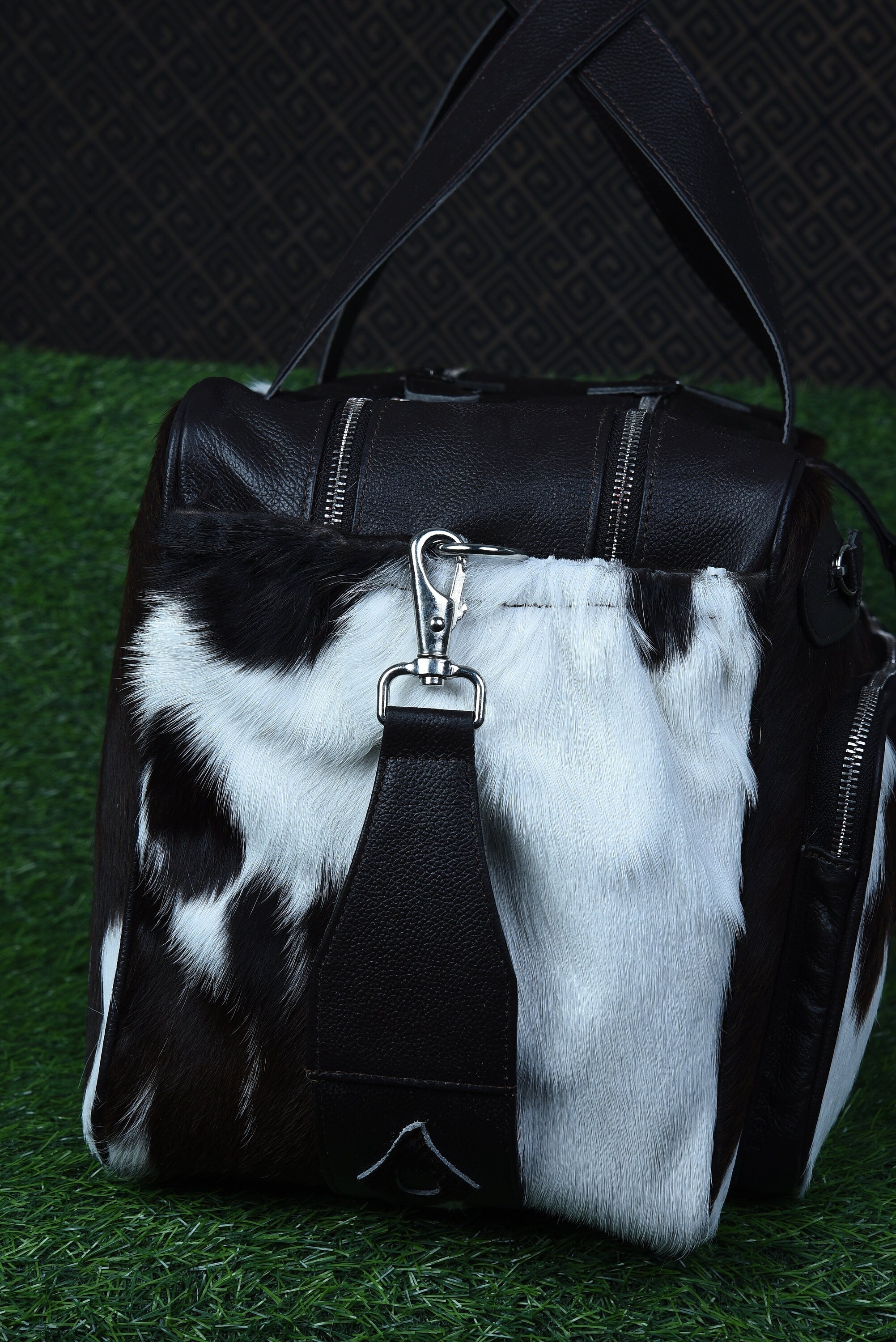 Stylish and Functional Baby Essentials Customizable Genuine Leather Trendy Diaper Bags for Moms on the Go Handcrafted Cowhide Baby SDB 1058